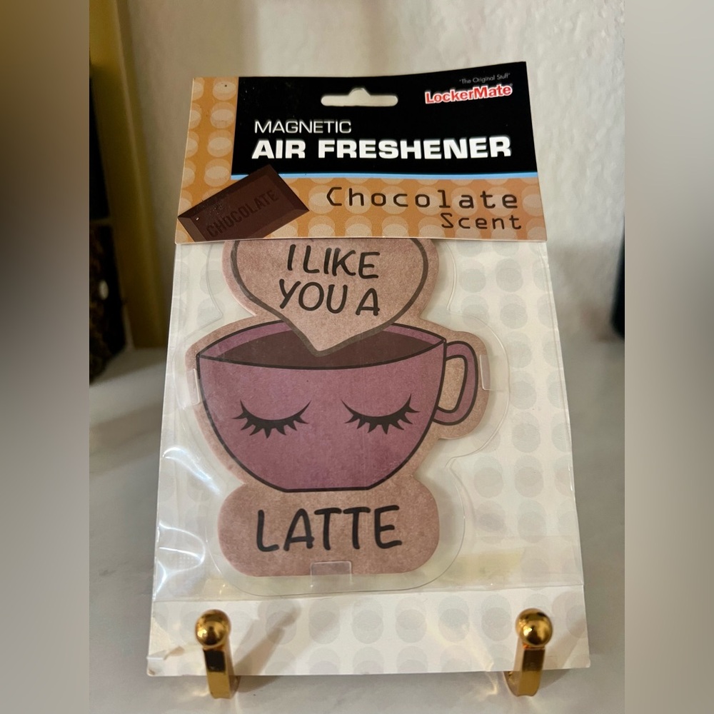 NWT Magnetic Chocolate Scent Air Freshener - I Like You A Latte